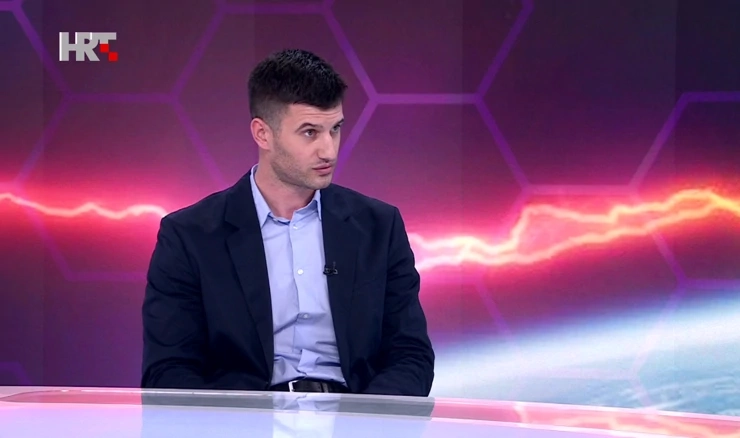 SeaCras CEO guest-starred on HRT, where he explained how we created an early detection system for marine pollution