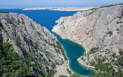 One of Croatia’s Most Iconic Beaches Becomes the First to Launch a Sea Quality App